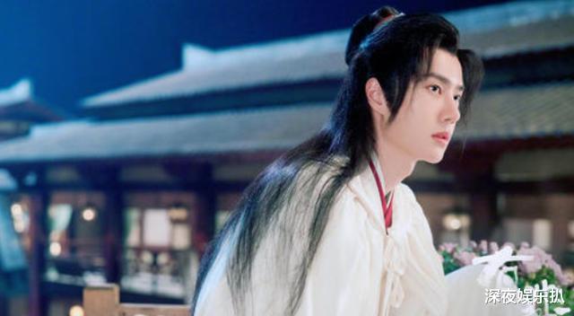 王一博|摔车风波后,王一博重返热搜,谢允呼声持续高涨