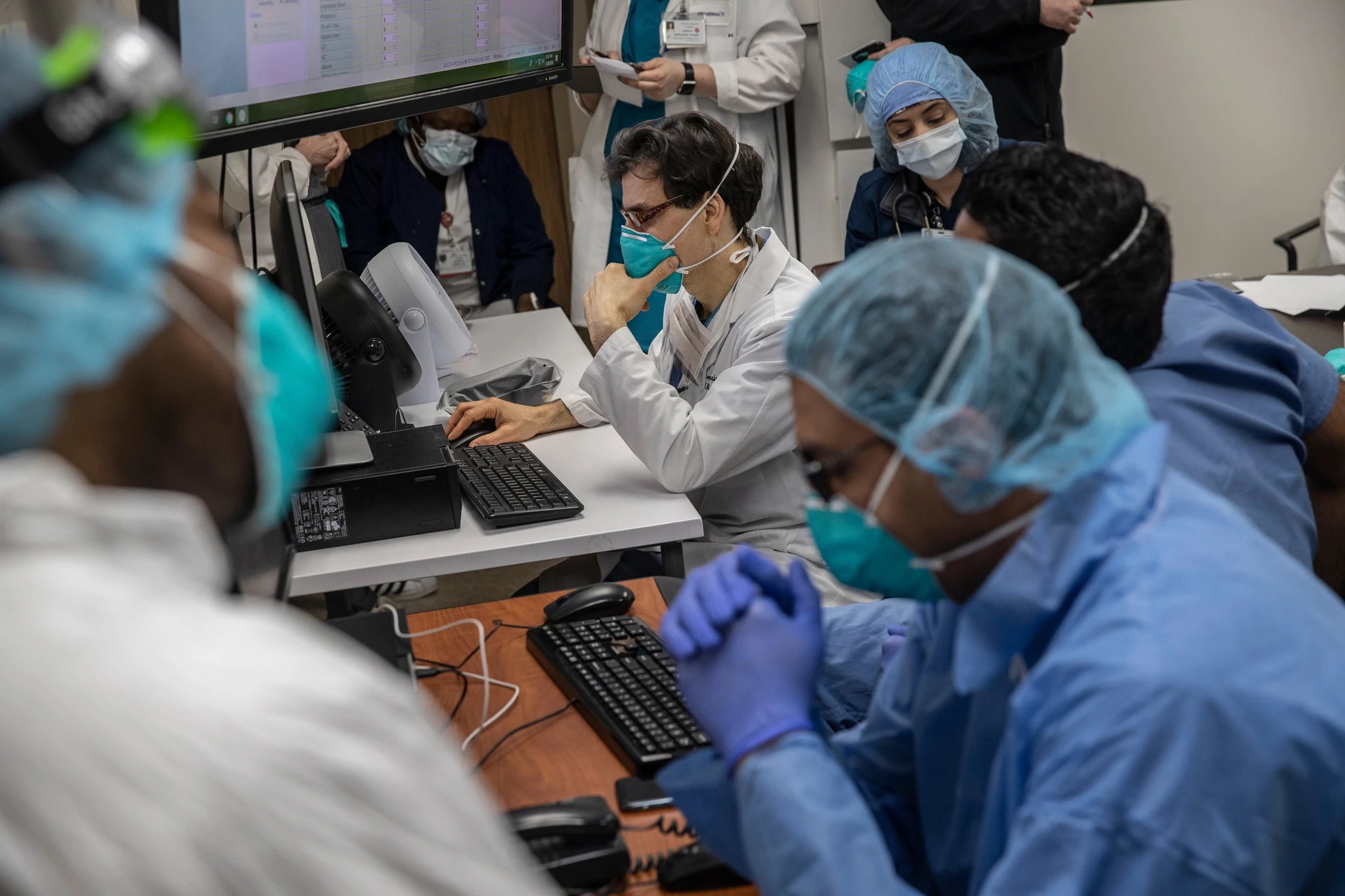 『荷兰』北京时间4月21日19时，美国疫情疯狂爆发：创下一个恐怖纪录！