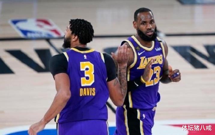 开拓者队|湖人开拓者赛后，裁判判罚惹争议，杨毅苏群纷纷发声，43-19确实过分