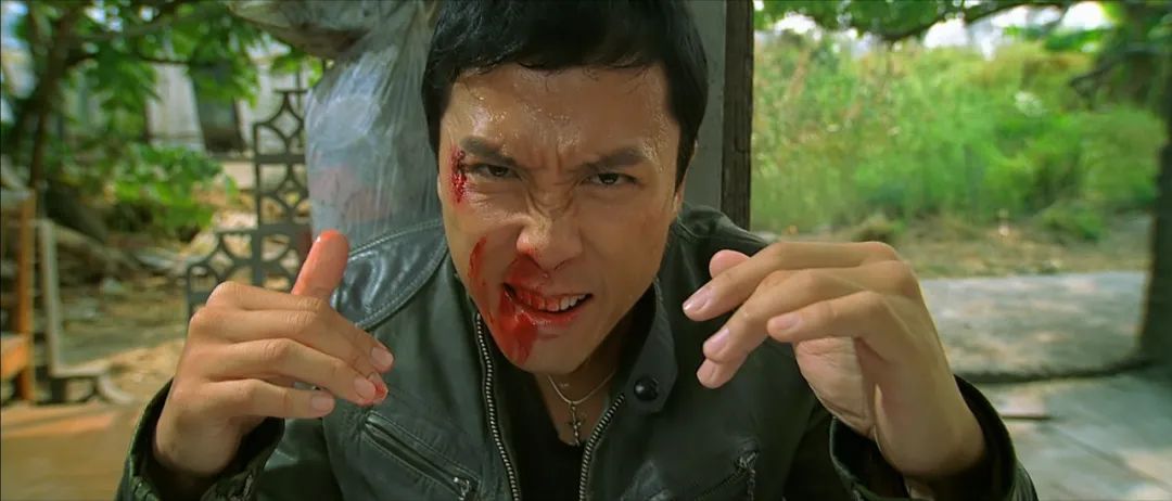 「最燃的拳头」最燃的拳头打开网络电影一片新天地！