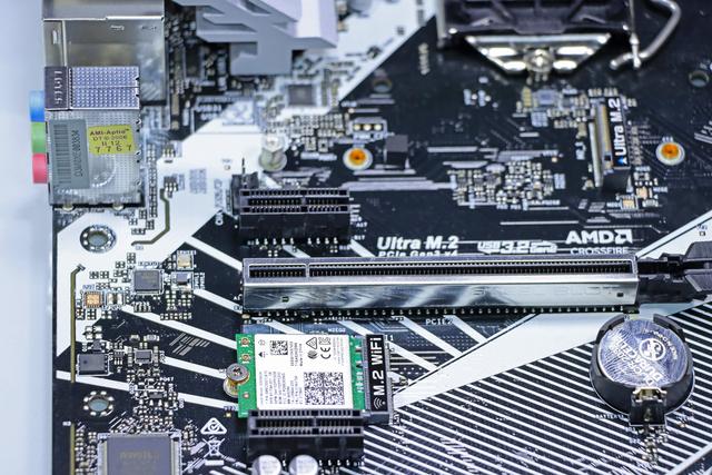 「机箱」实战装机——i5 10400 有 i7 9700K 几成功力？