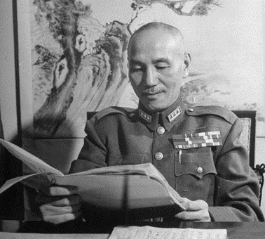 康生|蒋介石因舅母给周总理写了一封密信，总理看后，立即送她到台湾