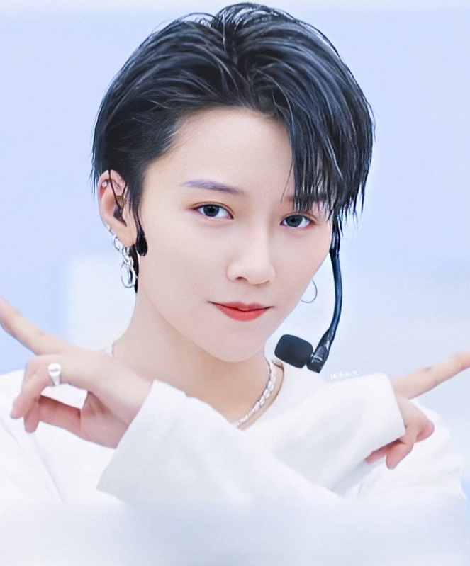 青春有你第二季■《青2》排名大变动，虞书欣名次退步，喻言第二，她终于登顶