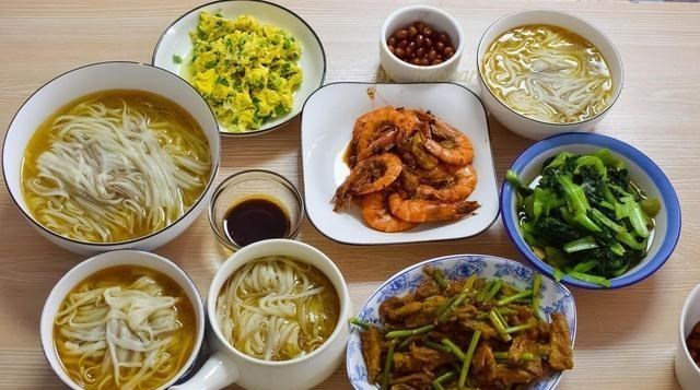 #腊肉#1家4口6天午饭，每天30元轻松搞定，做法简单吃得舒服