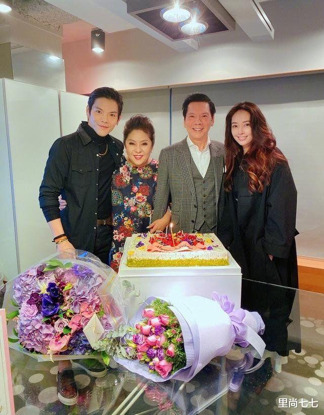 『赌王』豪门媳妇差距大，奚梦瑶穿红衣悼念赌王，郭碧婷同框婆婆只穿黑色