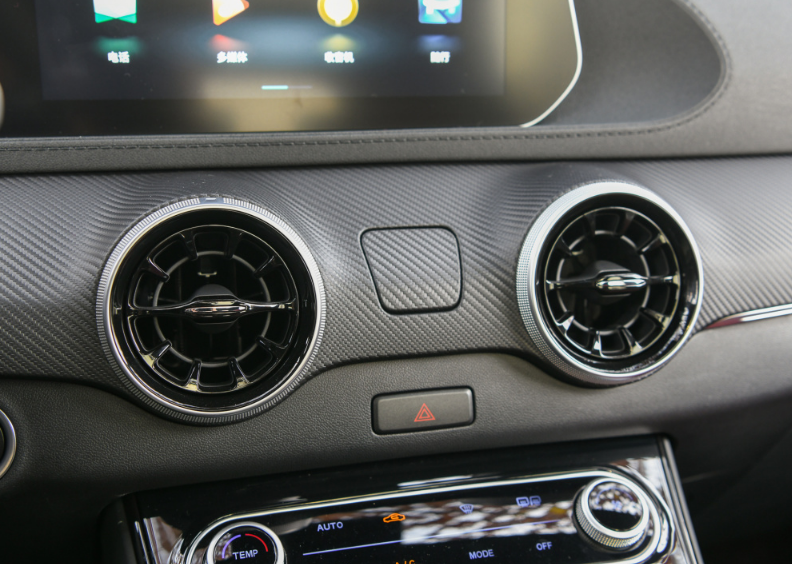 SUV|东风新标亮眼，全新SUV外观为保时捷+玛莎混血