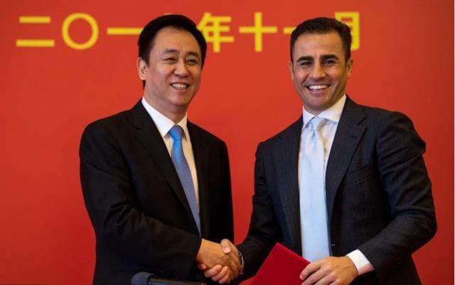 『广州恒大』高层亲自策动！广州恒大三待定国脚获官宣，全华班阵容提前敲定