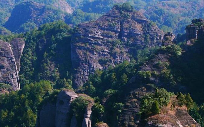 #冠豸山#中国最特别的大山，被誉为“客家神山”，名字很多人都不会读！