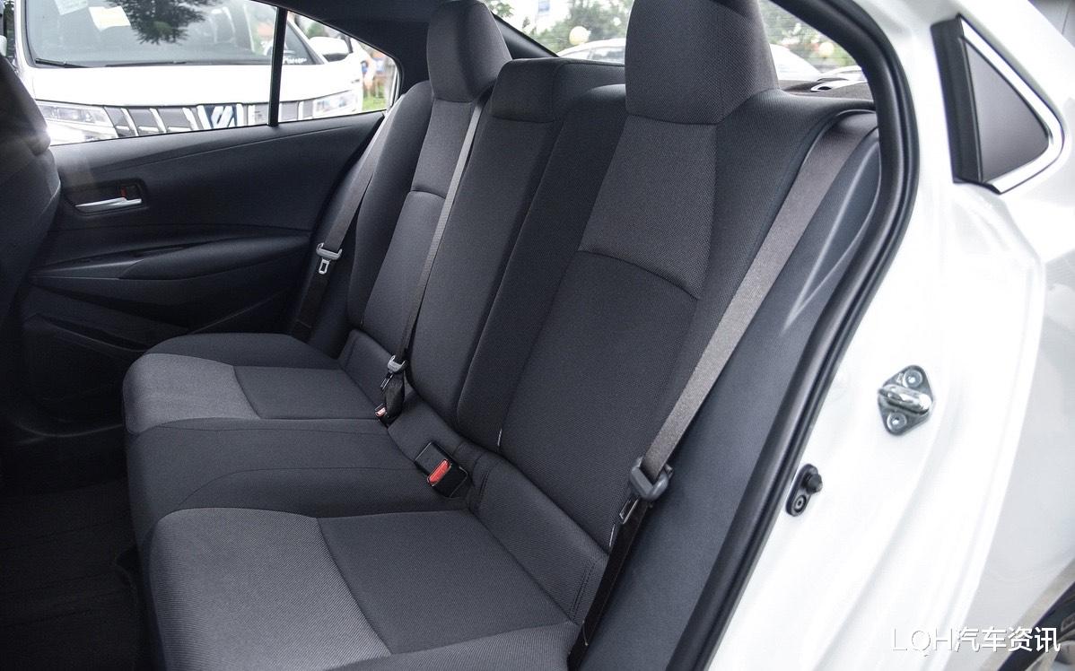 『丰田雷凌』丰田是日系“省油王”?油耗4.1L,一公里才2毛多,还配8大气囊