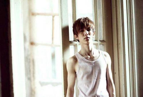 |郭敬明豪宅价值7个亿？就连宠物地毯都是爱马仕，全部贵族装饰