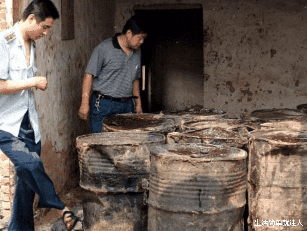 『蜂蜜』央视曝光:比“地沟油”还脏,却被家长当作“营养品”,经常买给孩子喝