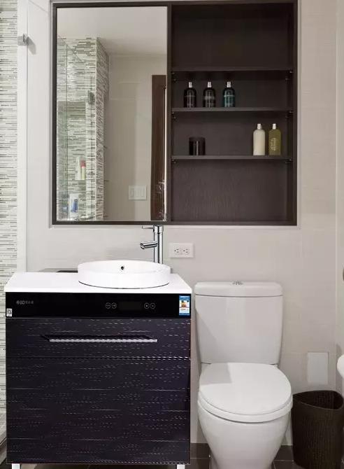 热水器：还把热水器挂墙上？现在流行这么装，美观实用还方便！