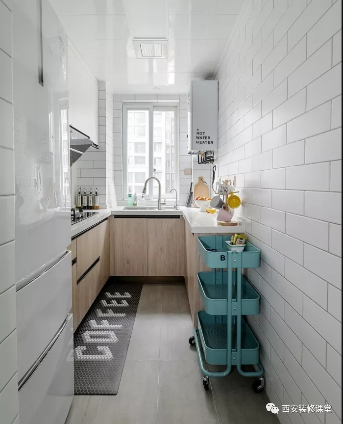 ##做不了正常U型橱柜，可以做窄柜收纳放电器