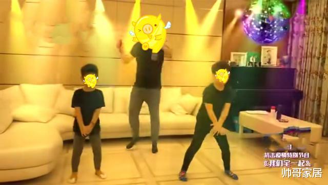 「」沙溢的家装的太有爱了,客厅是亲子活动区,开放式厨房边做边吃!