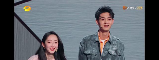 『沈腾』德云女孩看过来!沈腾都拯救不了的节目秦霄贤救了下来,甜蜜暴击