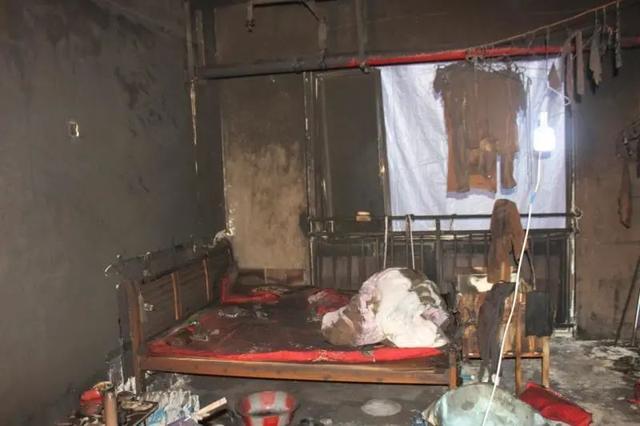 充电器|一个劣质手机充电器，致7人死亡