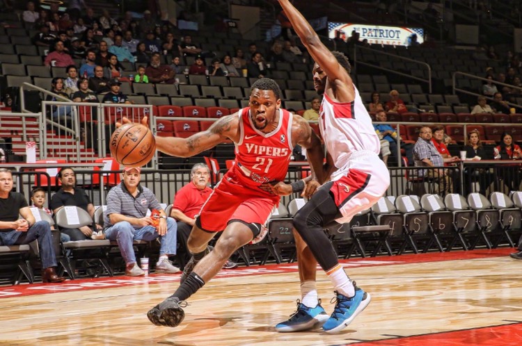 火箭队|火箭又挖到宝，26岁边缘猛将两场11+6，2.06米锋线被踢出局