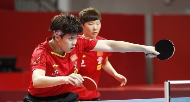 孙颖莎|恭喜！叔侄组合喜提首冠，贡献数个幸运球，附单打签表、明日赛程