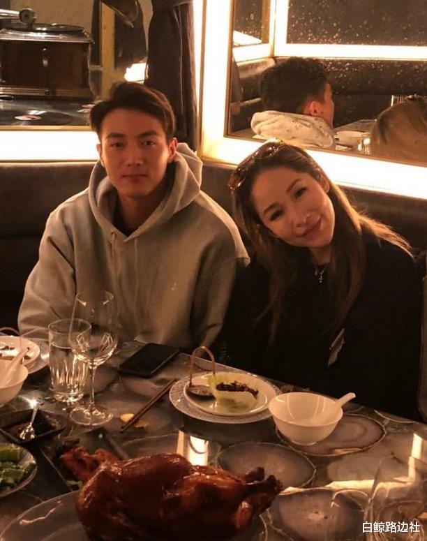 林俊杰|萧亚轩把男友当儿子来养！逼着学表演舞蹈钢琴，黄皓竟为此累吐血