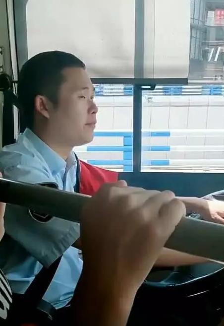 【小沈阳】周润发卖大米，小沈阳开公交，电焊工刘德华，撞脸都这么厉害吗？