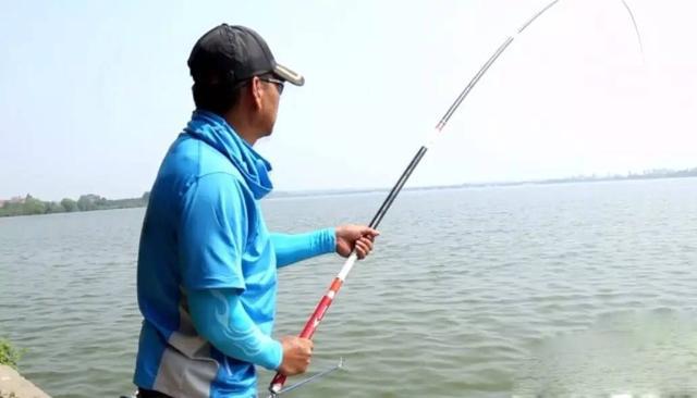 |单钩通线这样调漂，漂动就起竿，中钩必大鱼
