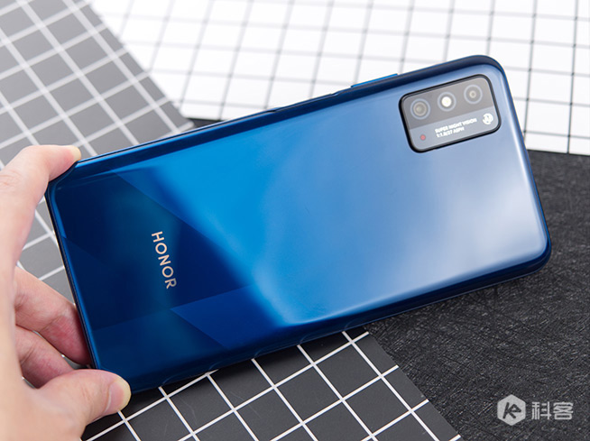 荣耀x10|5G巨幕不到2000元就能拥有！荣耀X10 Max评测