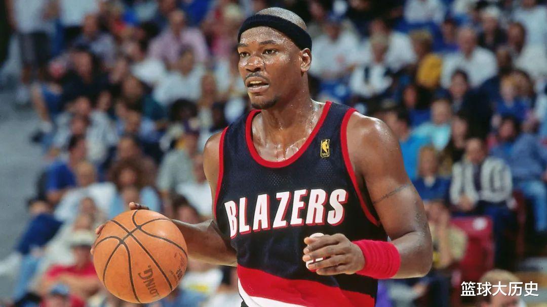 罗宾逊|噩耗!又一个篮球巨星去世,他曾单场50分,一幕永恒经典!