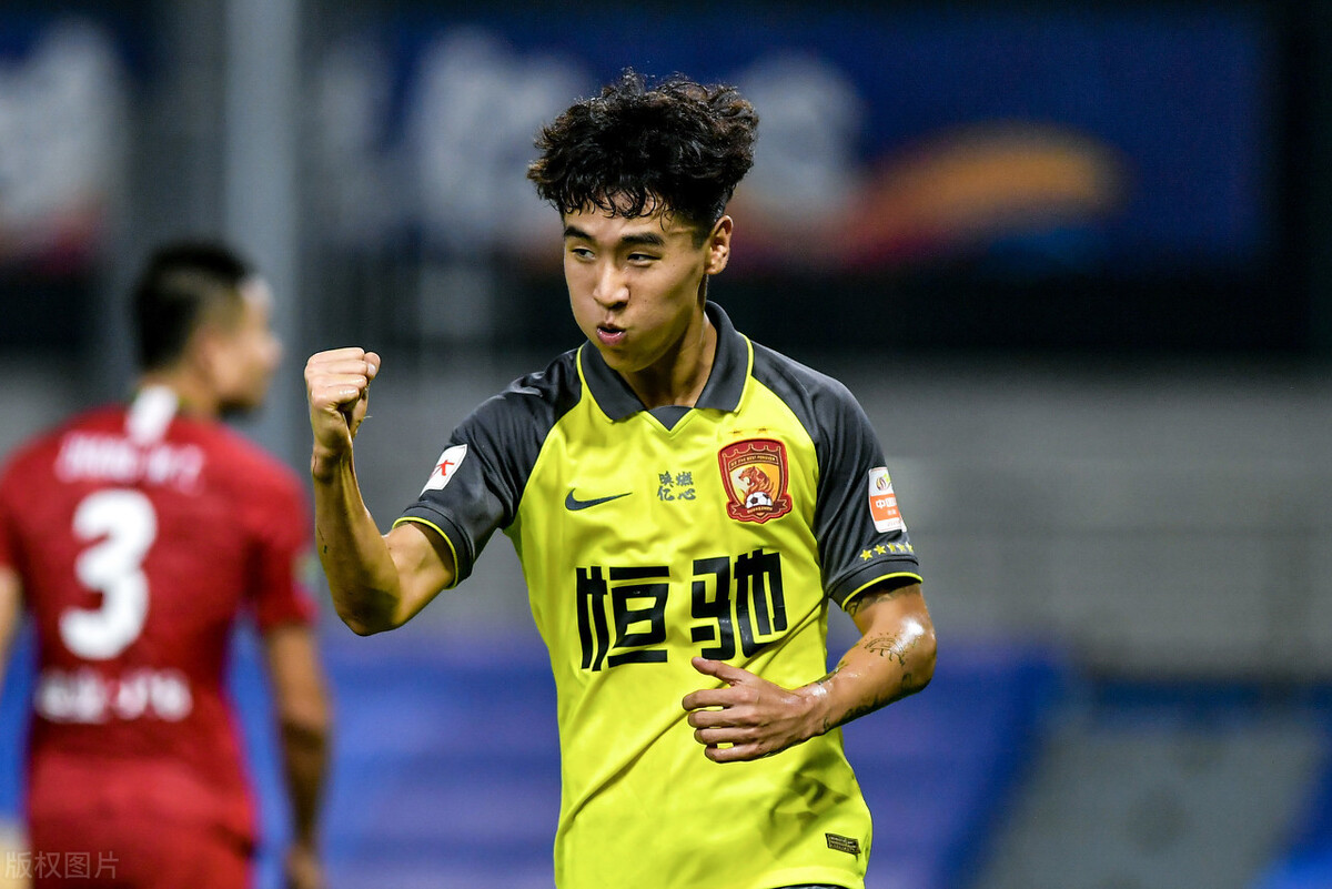 广州恒大|恒大全新进攻三叉戟出炉，“喂肥他”组合有速度和高度，成争冠利器