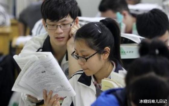 中考|2个考生中考都考700分，一个上985，一个上二本，差在哪里