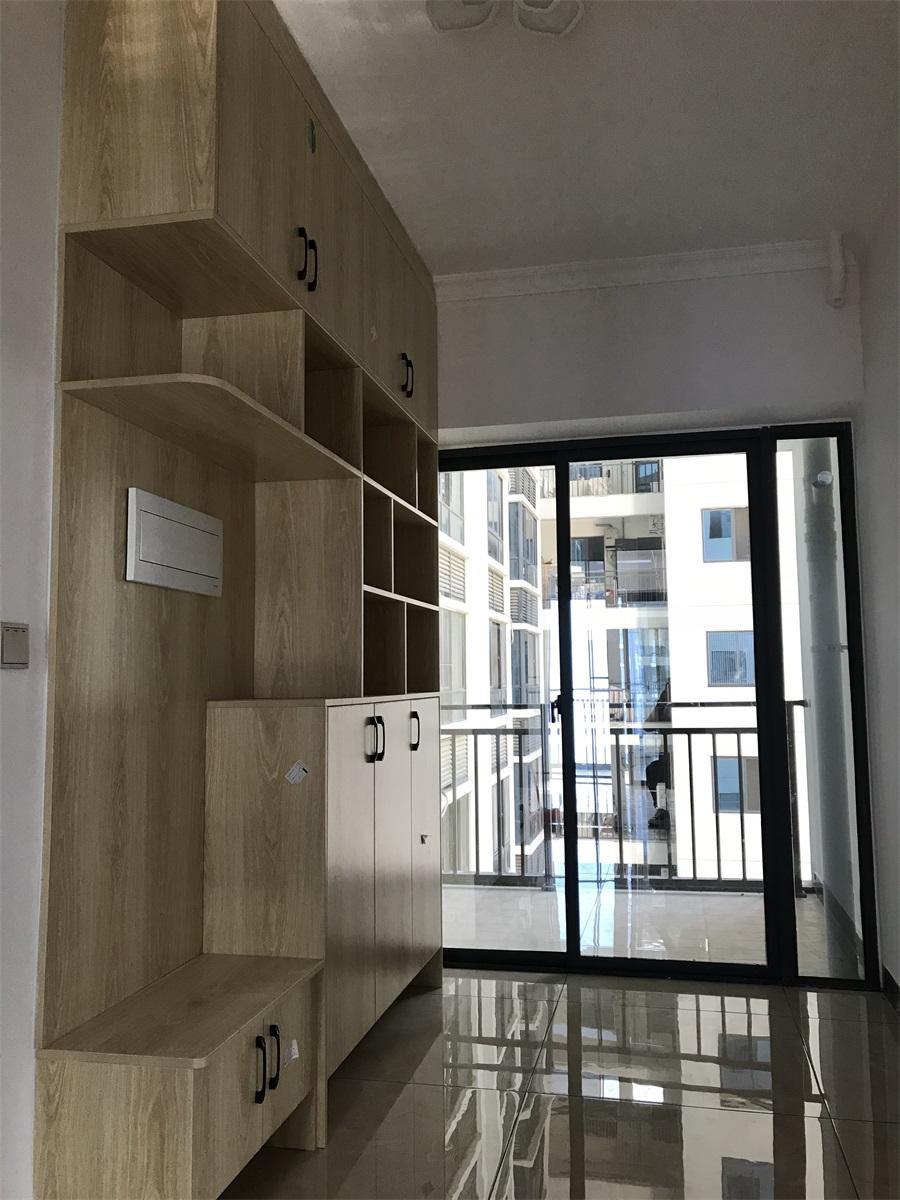 |130平新房硬装完工，晒朋友圈都说柜子颜色不好看，太廉价了