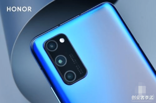 「华为荣耀」运行内存6G以上一千五左右，荣耀和华为哪个更值得选择？