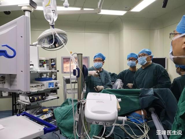 #大肠癌#一天三次大便和三天一次大便，究竟哪个是大肠癌，越早检查越好