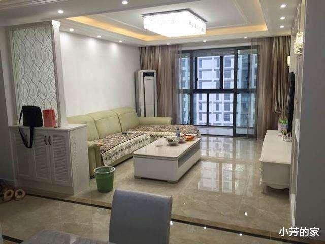 『』装修没少花钱，结果被喷是暴发户，只因她家卧室装了个大吊顶！