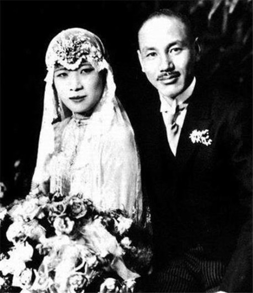 宋美龄|宋美龄结婚前，最想嫁给谁？按照顺序来说，蒋介石应该排第三位