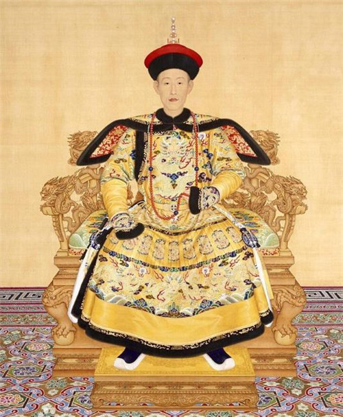 乾隆|乾隆死后多惨?尸骨泡臭水一月,头骨被石门压碎,溥仪:必报此仇