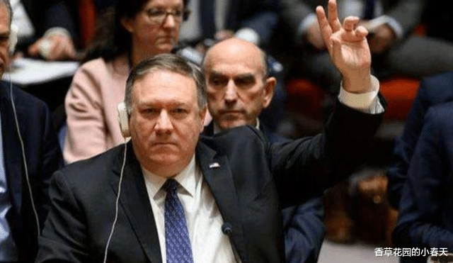 迈克·蓬佩奥|搬起石头砸自己的脚？想当总统的蓬佩奥，这回要被美国国会调查了