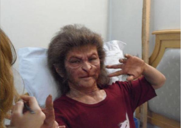 周星驰|5岁时因太丑被亲妈抛弃，周星驰却将他当成宝，今颜值逆袭成俊男