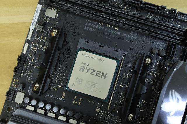 显卡|刷新对itx的认识,又是水冷又是长显卡的性能级itx主机