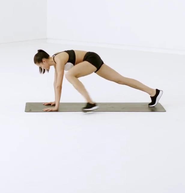 马甲线▲腹部这样训练，就可以快速练成马甲线，你知道吗？