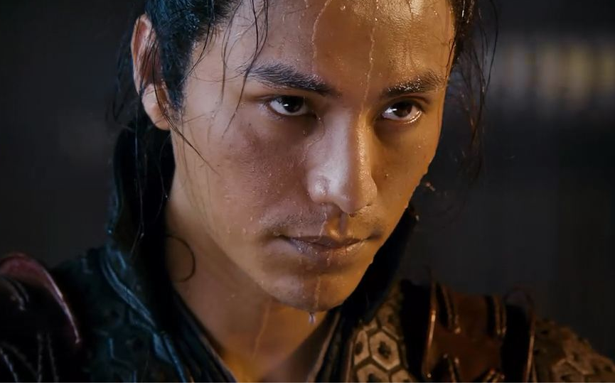 谢霆锋|拿耳机砸谢霆锋，被黄晓明评价“娘”，他为什么这么招人讨厌？