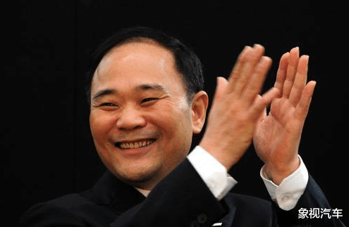 『吉利汽车』吉利首次超越上汽大众和上汽通用，李书福棋高一着