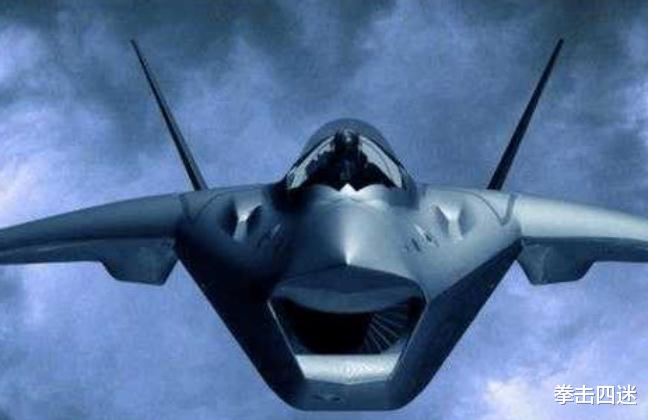 『歼-20』中国“鬼鸟”战机试飞成功，战力远超美军F22，五角大楼害怕了！