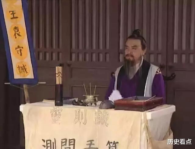 希特勒@袁守诚指点渔人打鱼，为何每天只要一尾金色鲤鱼，对他有什么用