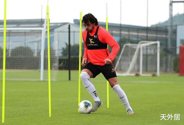 『国足』最后1周!国足无血统归化将集体“达标”,曝1人比高拉特进队还快