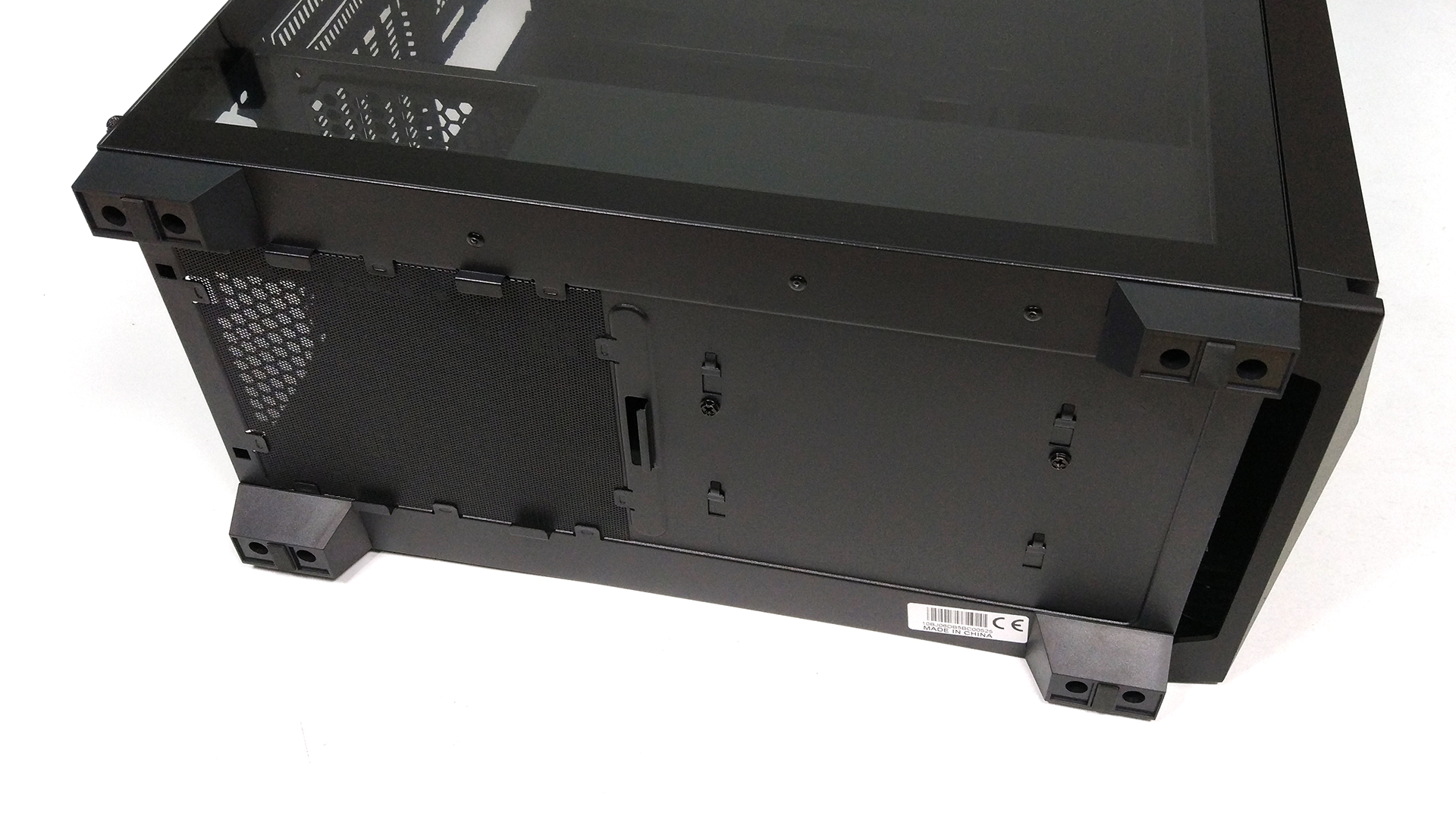 机箱|骨伽影武者X5中塔机箱：简约质朴容量大，可支持7+2拓展