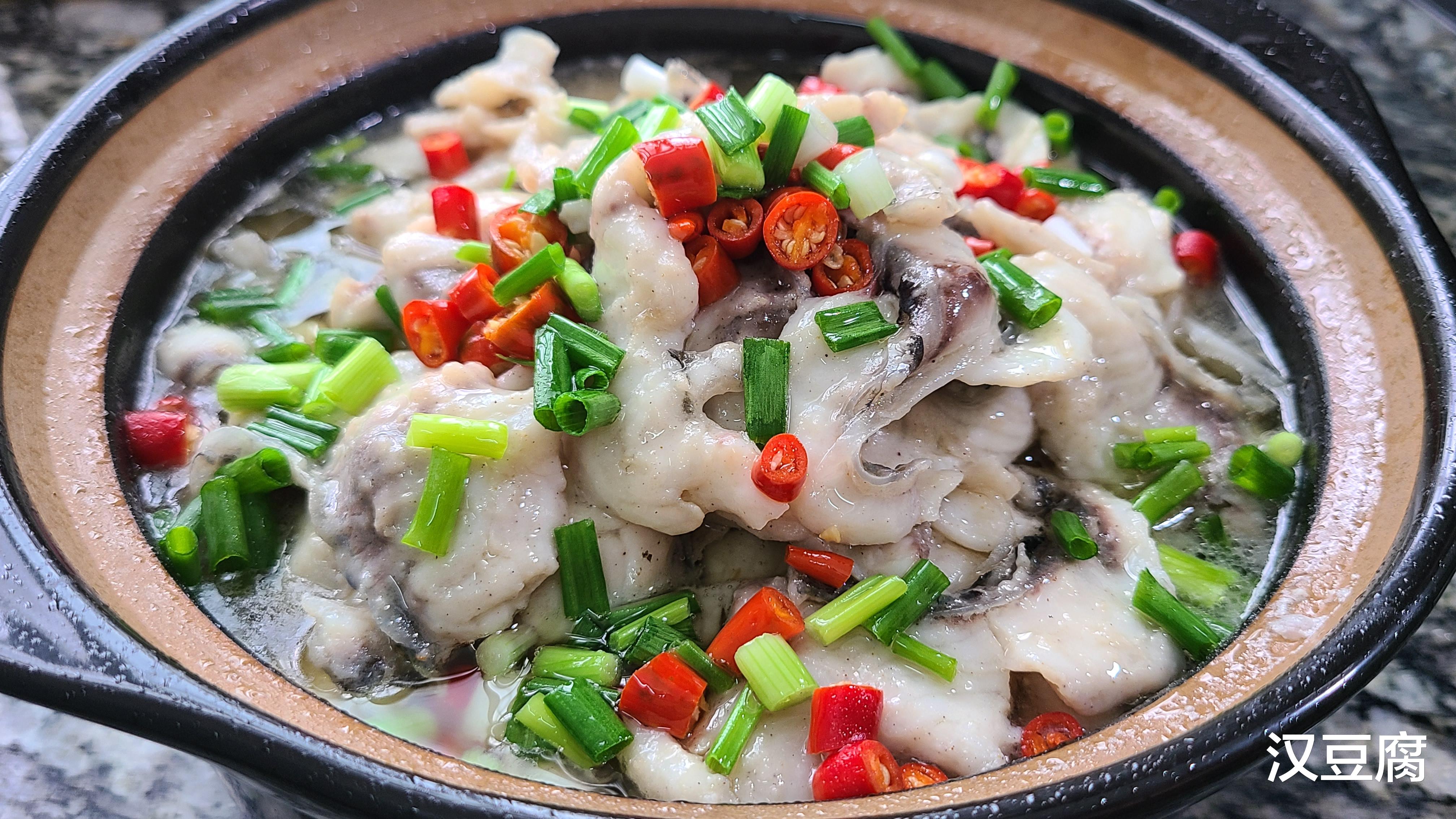 萝卜|这一道萝卜炖鱼太香了，味道鲜美做法简单，好吃又便宜