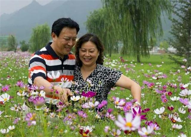唐国强|1990年，唐国强妻子除夕夜自杀，留遗书要女儿报仇，如今怎么样了
