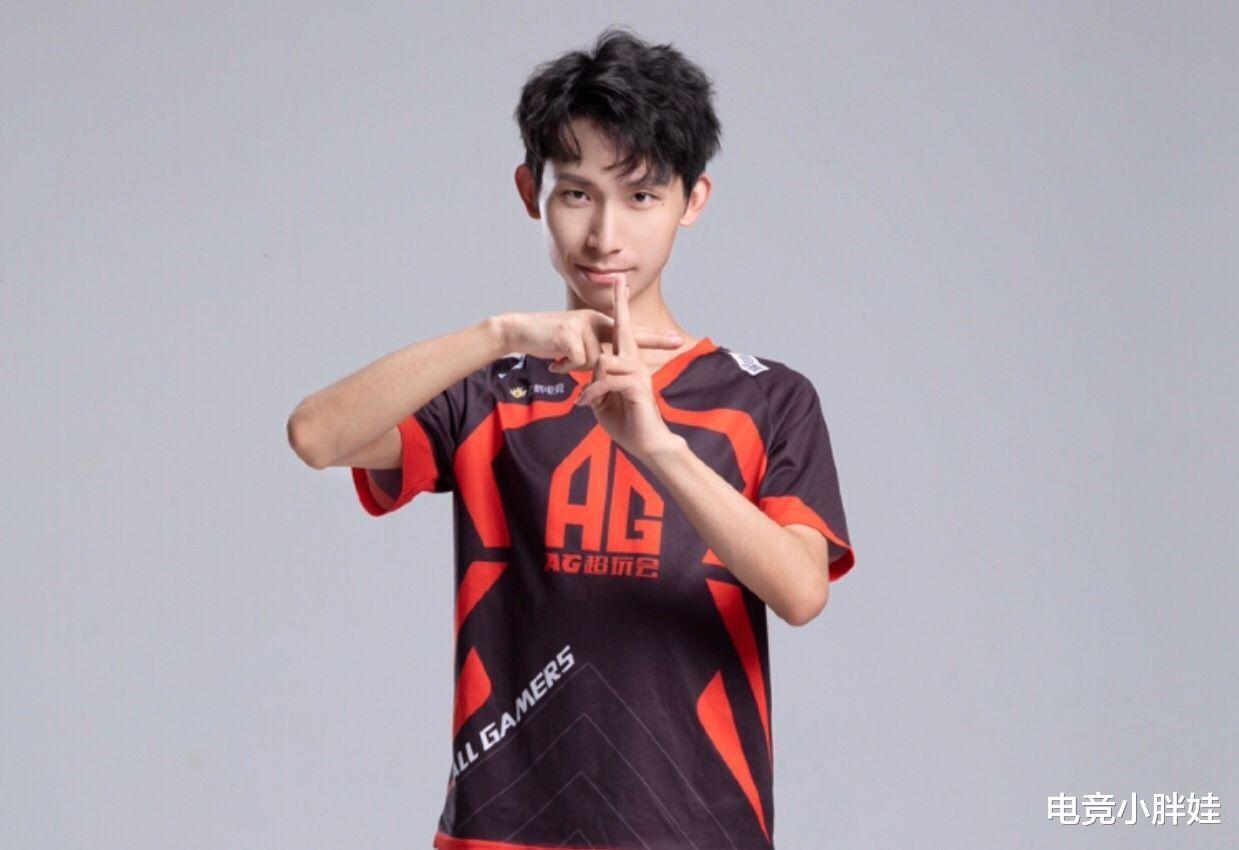 露娜|梦泪发现两万分战力露娜，他跟富婆景慧完全不一样，看到战绩所有人都懂了