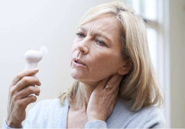 卵巢早衰|女性卵巢早衰时，身体会暴露6种状态，若你有，警惕提前衰老