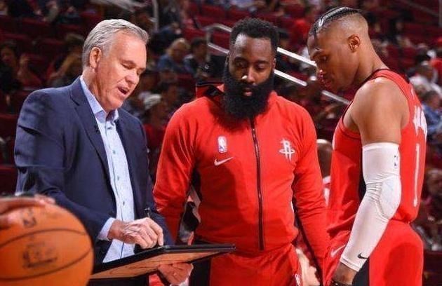 火箭队▲疯狂一夜！火箭欲签回阿里扎，29+14外线大闸或成哈登夺冠拼图